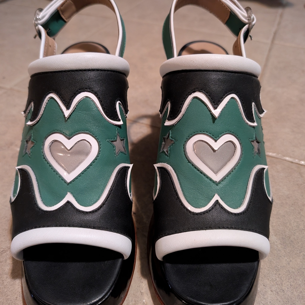 **SOLD**Glorious Fluevog Riverdale Platform Sandals